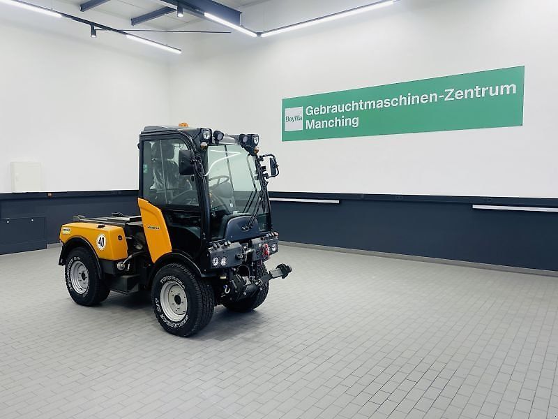 Holder c 65 single cab Tractor €89,748