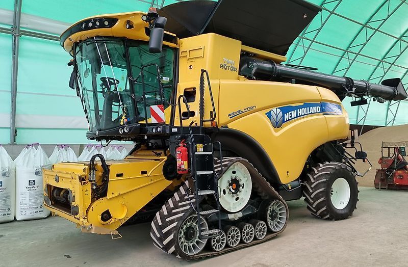 New Holland CR 9.90 Mietitrebbia 189.000 €