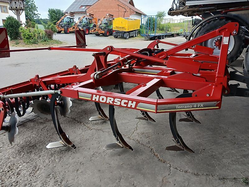 HORSCH Terrano 4 FX Kultivator 15.450 €