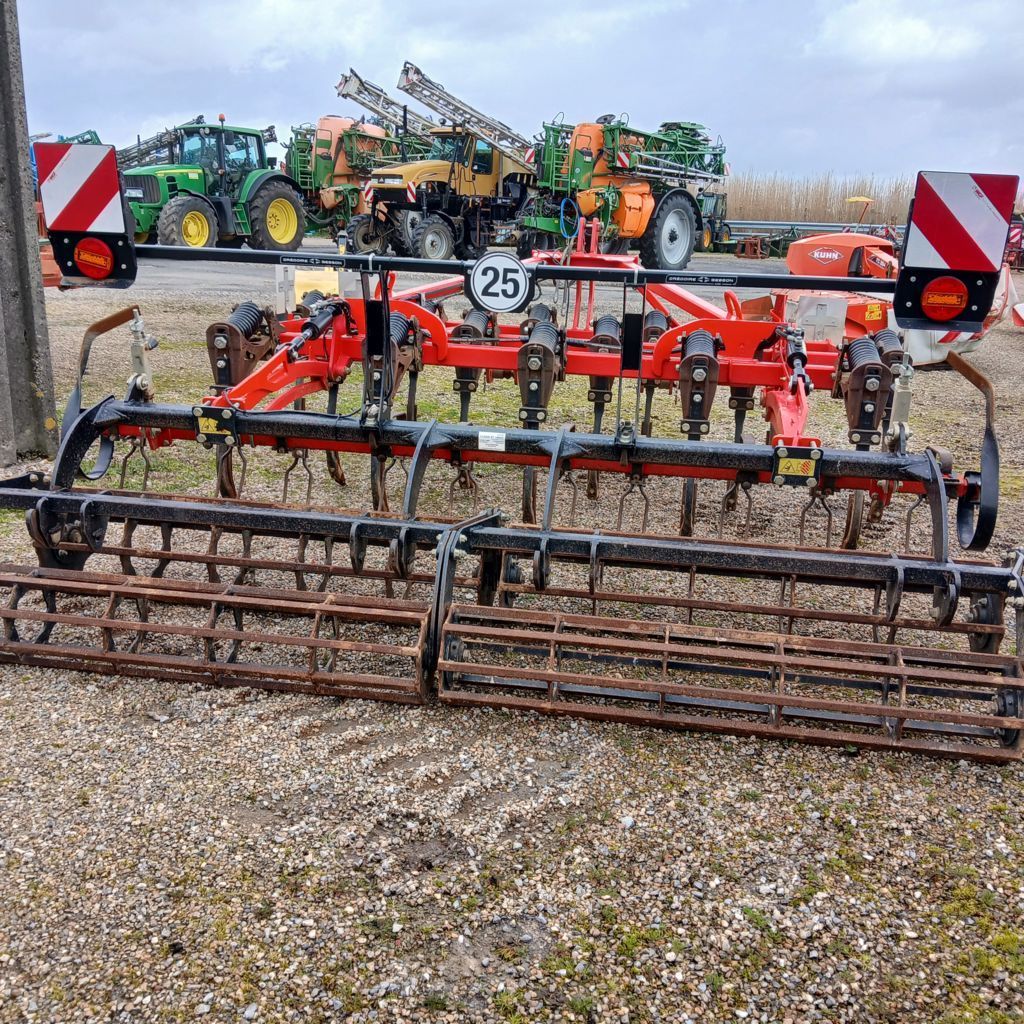 GREGOIRE BESSON crossland Kultywator 15 000 €