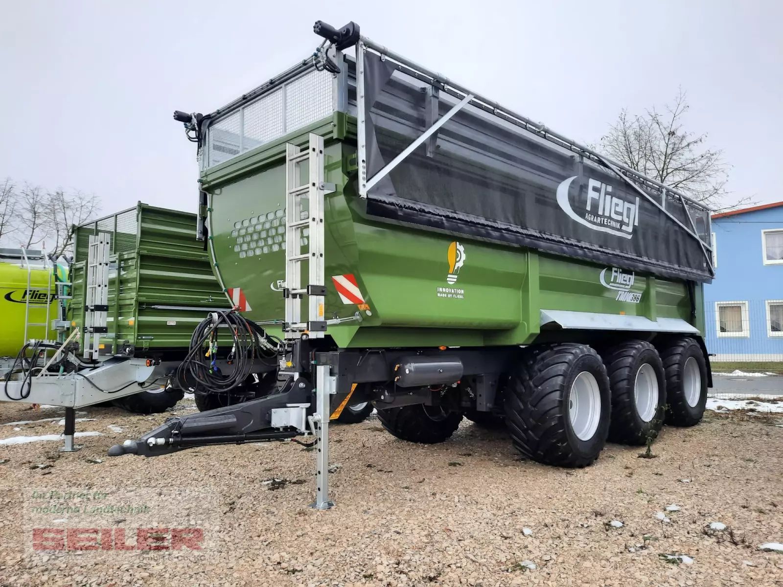 E-FARM: Fliegl tmk 386 fox profi 45m³ + top lift light - Pótkocsi billencs - id FXREPH9 - Németország