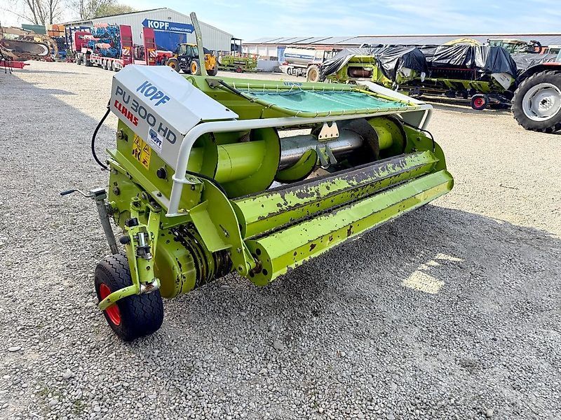 Claas Pick Up 300 Vágóasztal 9900 EUR
