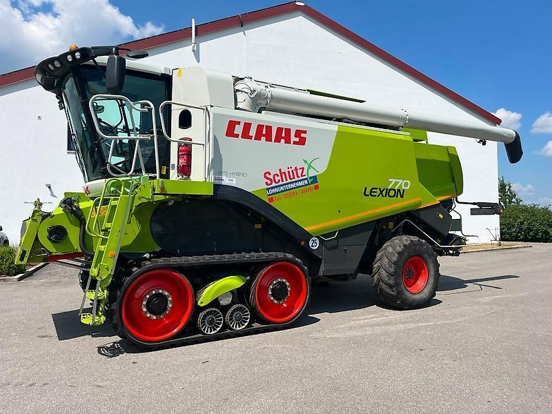 Claas Lexion 770 Terra Trac Combine harvester €125,000