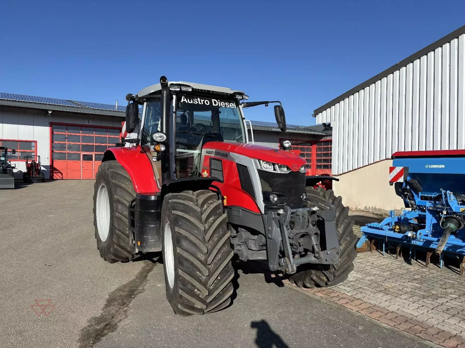 E-FARM: Massey Ferguson 6S.180 - Trattore - id CNCR3DV - 146.000 € - Anno di costruzione: 2024 - Ore: 400,Potenza del motore: 192,Austria