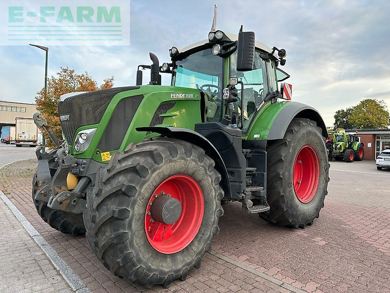 Fendt 828 Vario Profi Plus Tractor €88,000