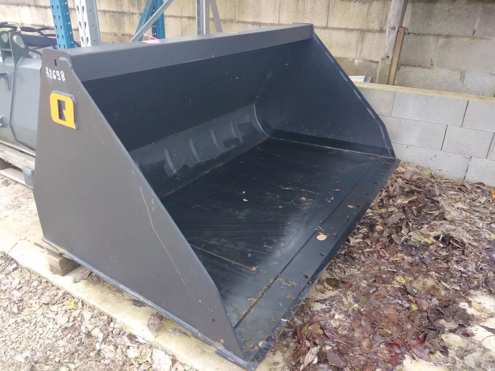 E-FARM: Quicke godet agricole - Anbaugerät - id T4UVLLB - 1.655 € - Baujahr: 2022 - Frankreich