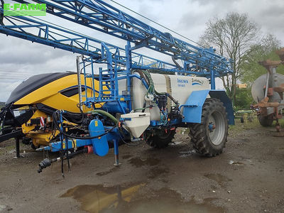 E-FARM: Inuma ias 4027 evolution ii - Sprayer - id IGVXJRE - €13,361 - Year of construction: 2003 - Engine hours: 1,Germany