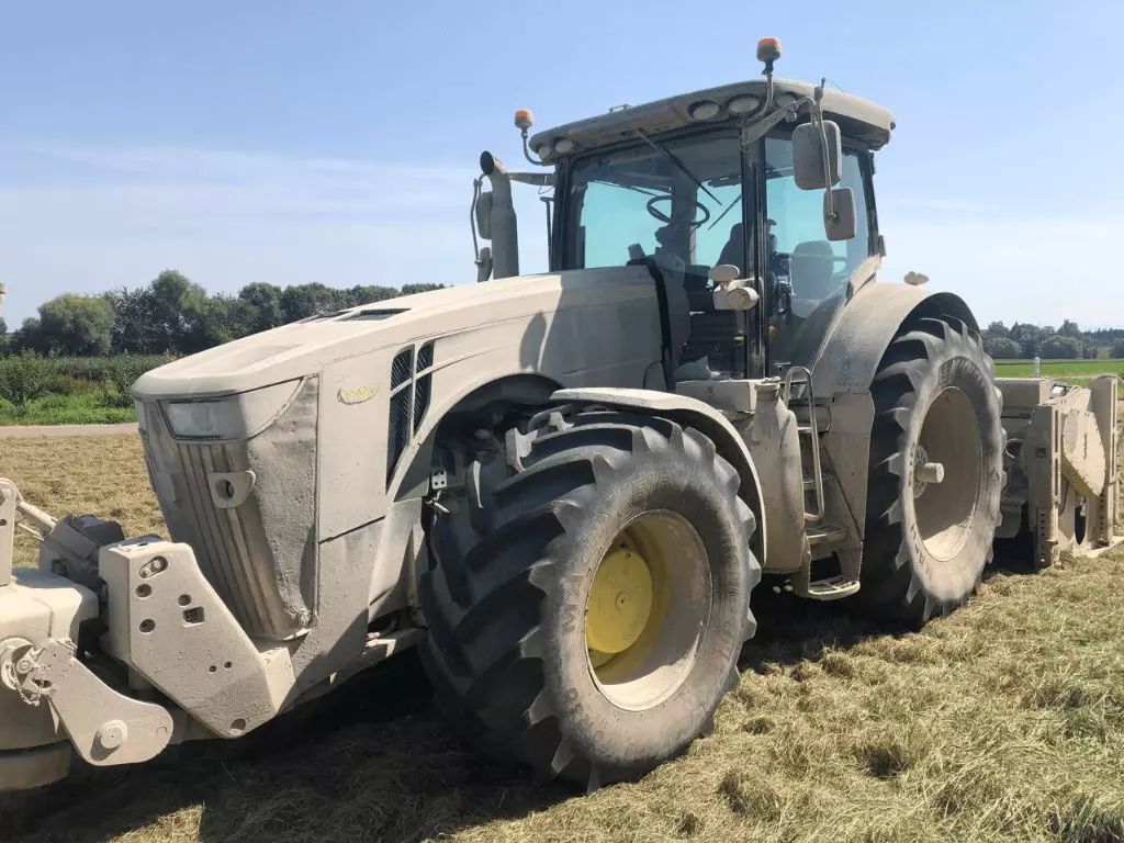 E-FARM: John Deere 8345 R - Tractor - id MPFTCKW - 122.000 € - Año: 2015 - Horas: 5300,Potencia del motor: 345,Francia