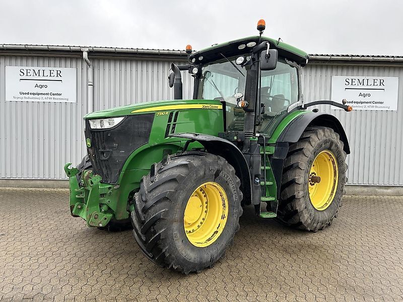 E-FARM: John Deere 7310 R - Traktor - id YE66FRC - 100.354 € - Baujahr: 2015 - Abgelesene Motorstunden: 8.520,Motorleistung (PS): 298,Dänemark