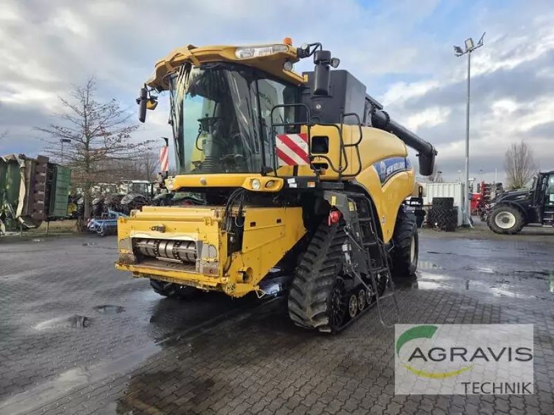 New Holland CR 9090 SCR Moissonneuse-batteuse 99 900 €