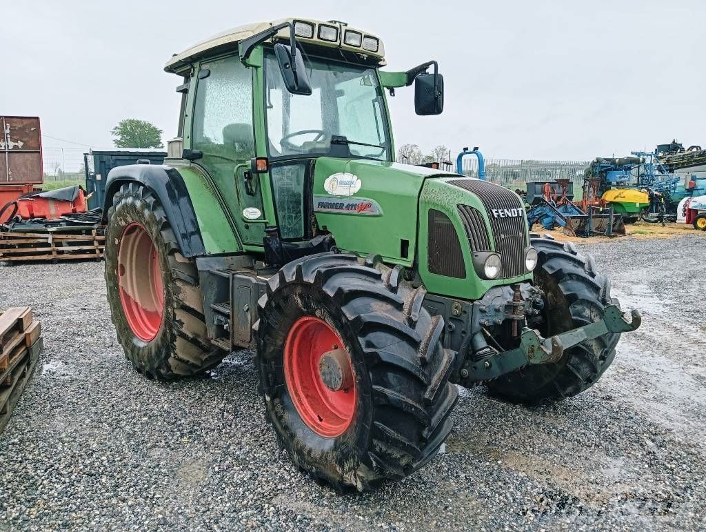 E-FARM: Fendt Farmer 411 Vario - Traktor - id FNPWLWE - 30 000 € - Rok produkcji: 2006 - Motogodziny: 11 500,Moc silnika: 109,Włochy
