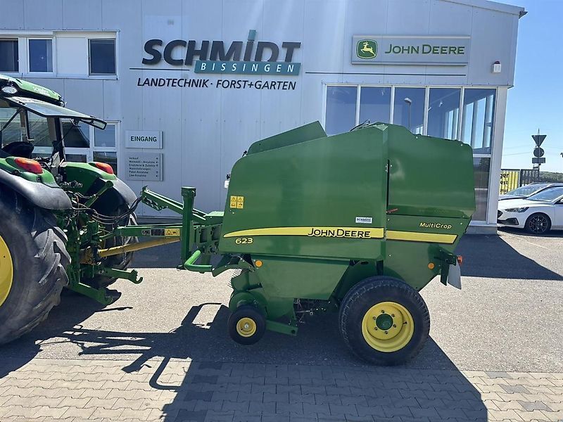 John Deere 6230 Bálázó 14 842 EUR