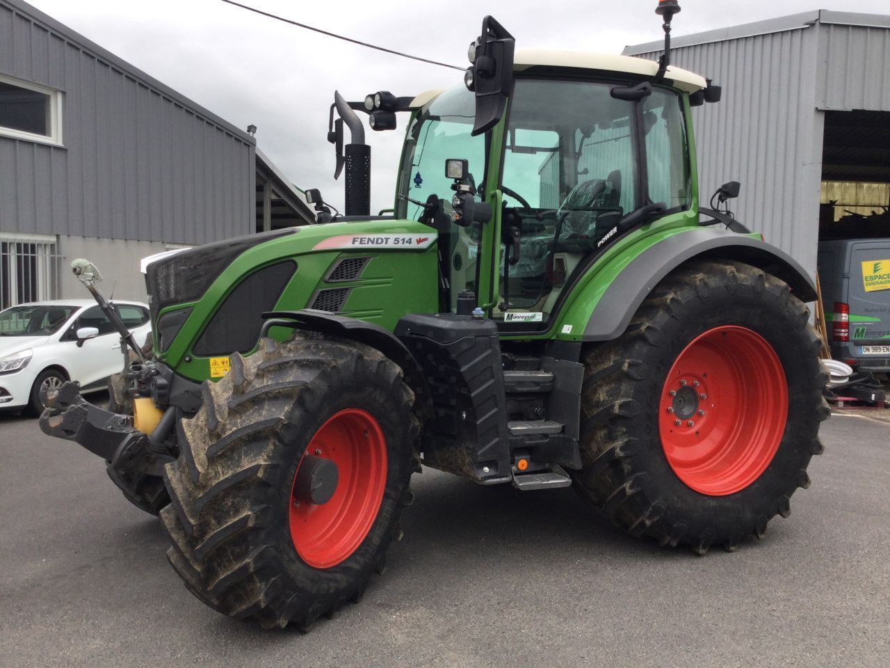 E-FARM: Fendt 514 Vario - Traktor - id 497FI2I - 99.500 € - Produktionsår: 2020 - Motortimer: 2.400,Motoreffekt (HP): 145,Frankrig