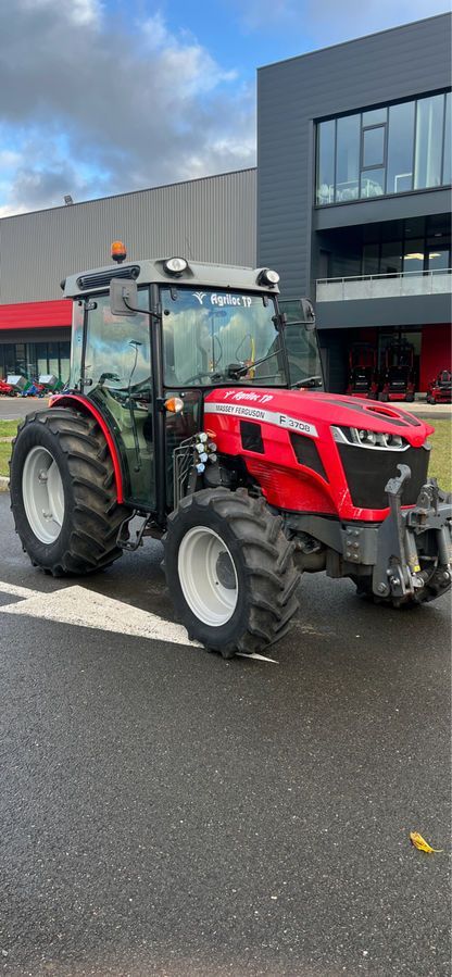 E-FARM: Massey Ferguson 3708AL - Traktor - id ZRYD1KI - 47 000 € - Rok produkcji: 2019 - Moc silnika: 80,Francja