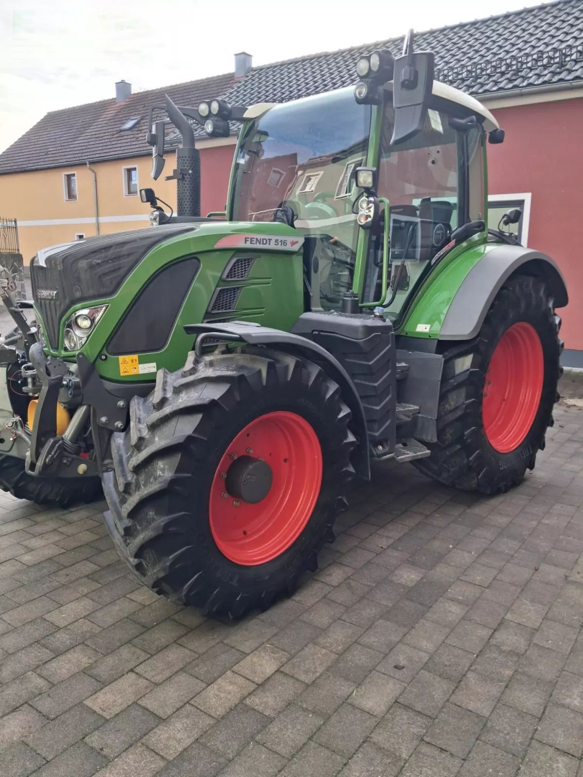 Fendt 516 Vario Profi Plus Tractor €105,000