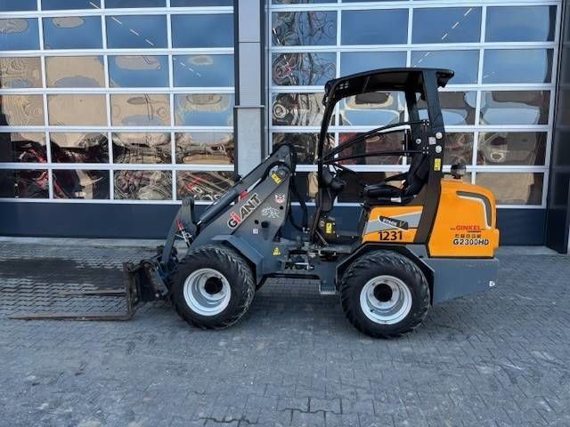 Giant g 2300 hd Mini nakladalnik 29.000 €