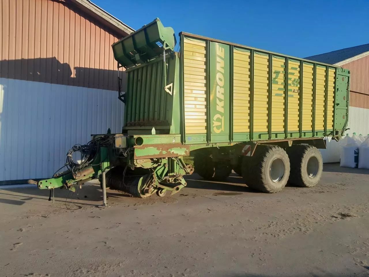 E-FARM: Krone cx - Remolque - id 1VPAGHA - 13.406 € - Año: 2006 - Dinamarca