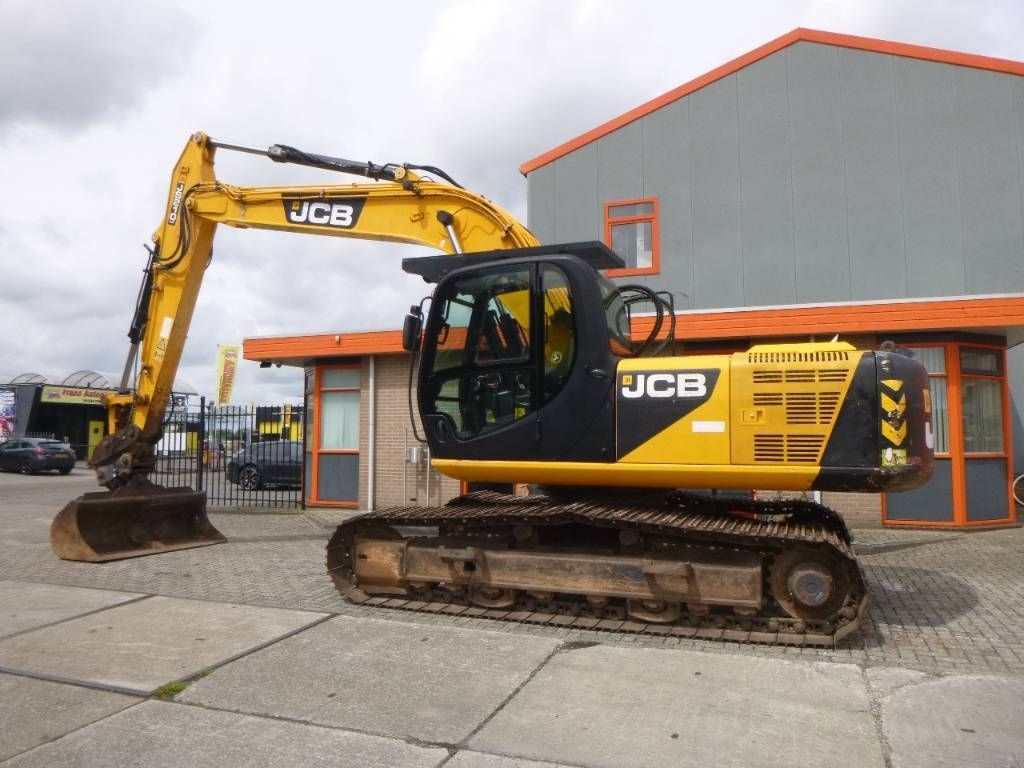JCB 210 Crawler excavator €33,750
