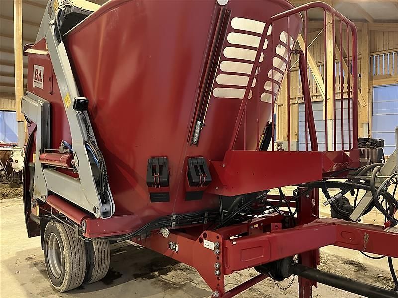 E-FARM: BVL v mix fill plus 8-1s l s - Mixer feeder - id PULMCSF - €23,009 - Year of construction: 2017 - Austria