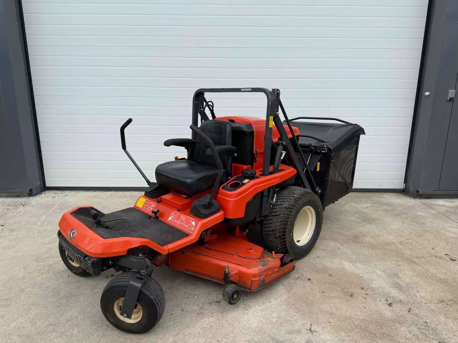 E-FARM: Kubota GZD21 HD - Tondeuse - id JDE8SZS - Année: 2008 - France