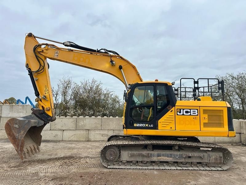 JCB 220x l 4f Koparka gąsienicowa