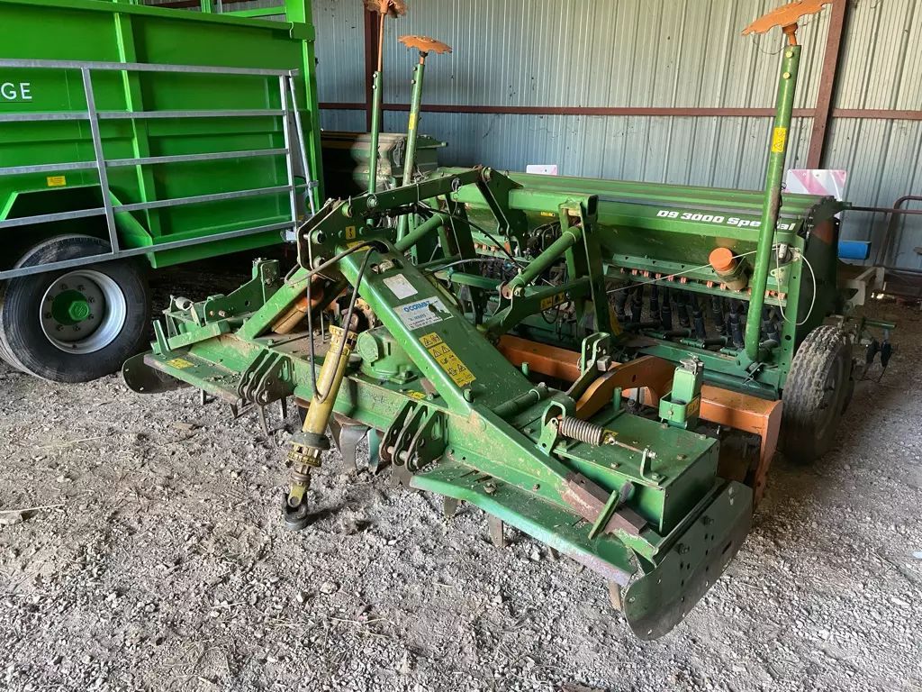 E-FARM: Amazone KG 3000 Super - Herse rotative - id HVRGJRJ - Année: 2016 - France