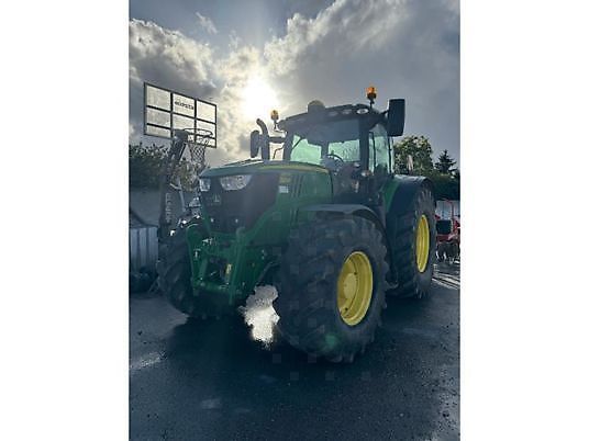 John Deere 6175 R Tractor €115,000