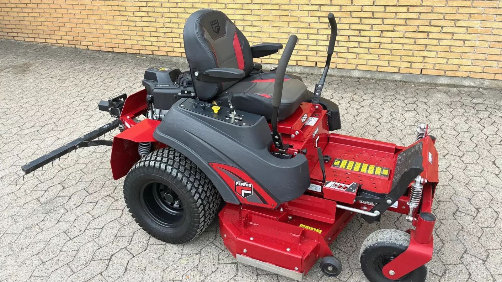 FERRIS zt400is Lawn mower €6,662