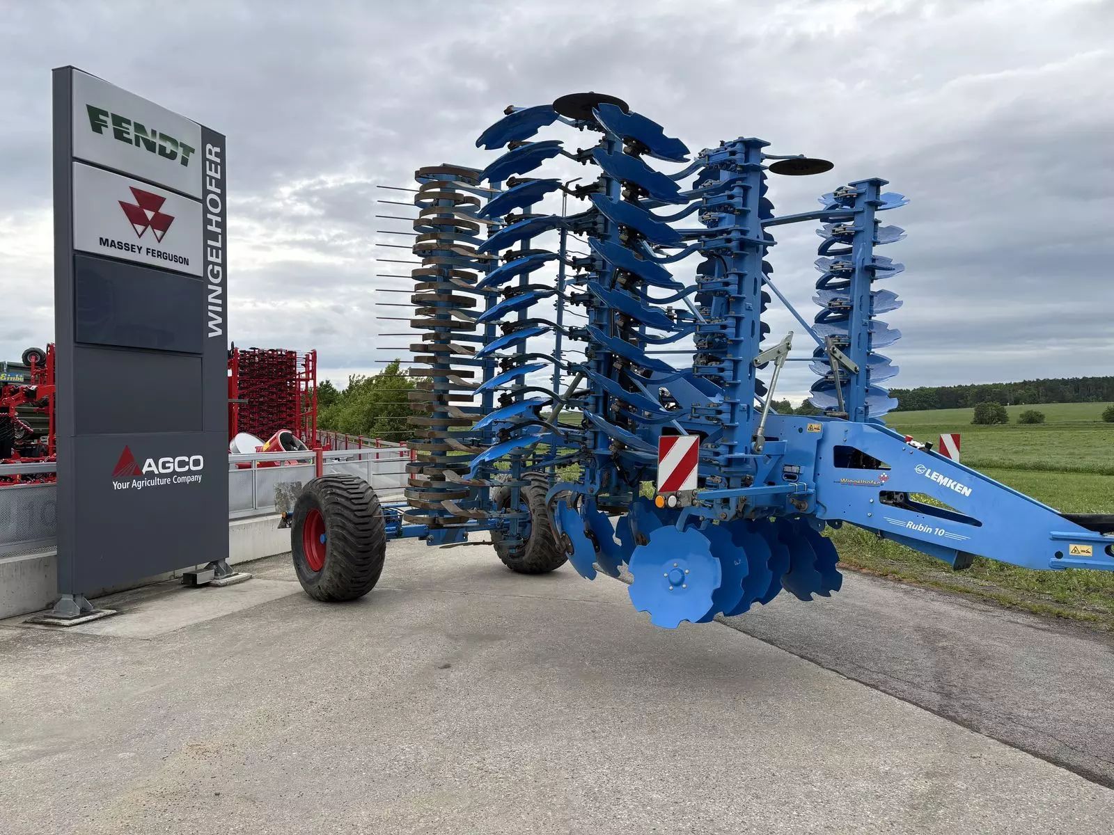 E-FARM: Lemken rubin 10/600 kua - Power harrow - id NPMPMXX - €45,000 - Year of construction: 2021 - Austria
