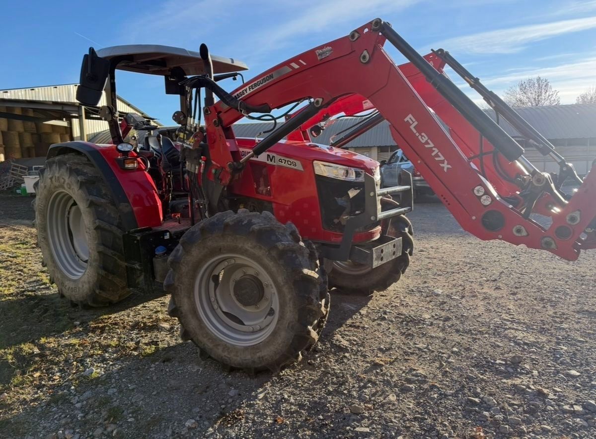 Massey Ferguson 4709M Tractor €48,500
