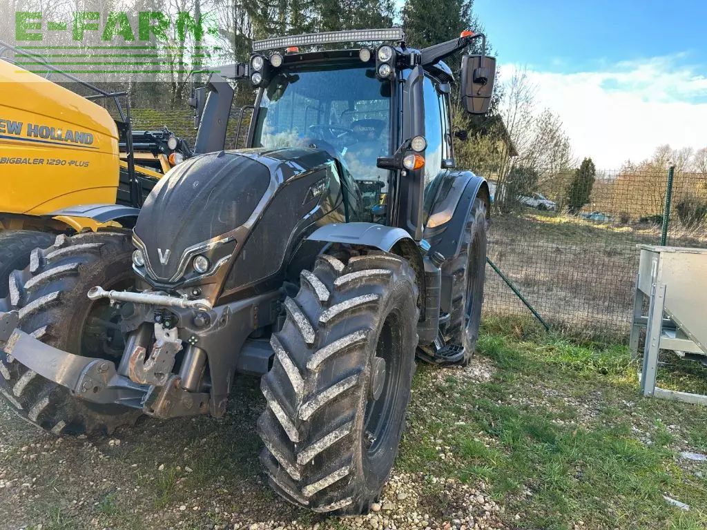 Valtra n135 direct Tractor
