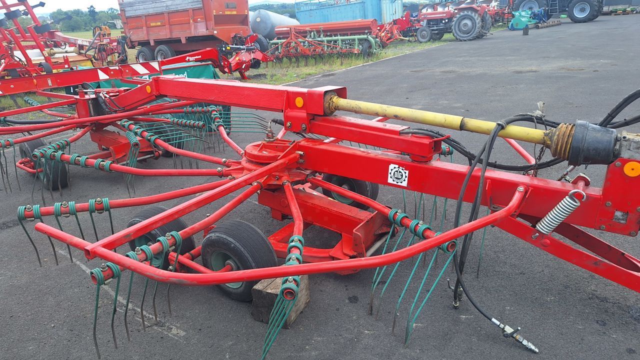 Kverneland 9071s Tedder €7,200