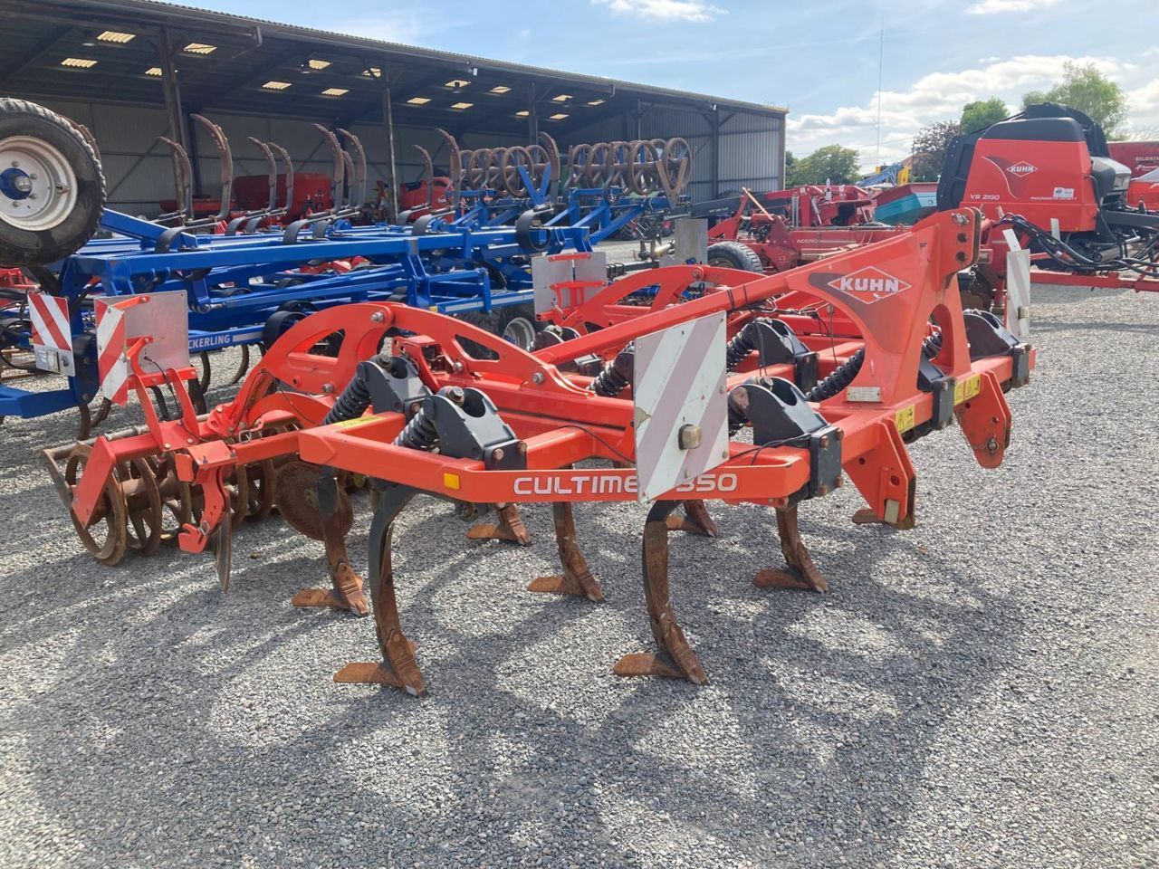 E-FARM: Kuhn Cultimer 350 - Kultivátor - id KT3APUI - 12 000 EUR - Gyártási év: 2010 - Franciaország