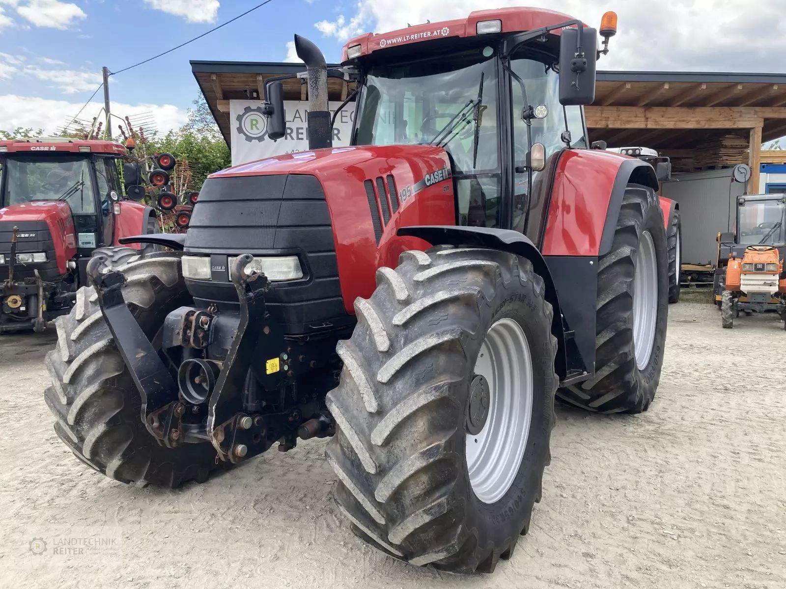 E-FARM: Case IH CVX 195 - Traktor - id UIVMCBF - 44.833 € - Baujahr: 2007 - Abgelesene Motorstunden: 9.485,Motorleistung (PS): 196,Österreich