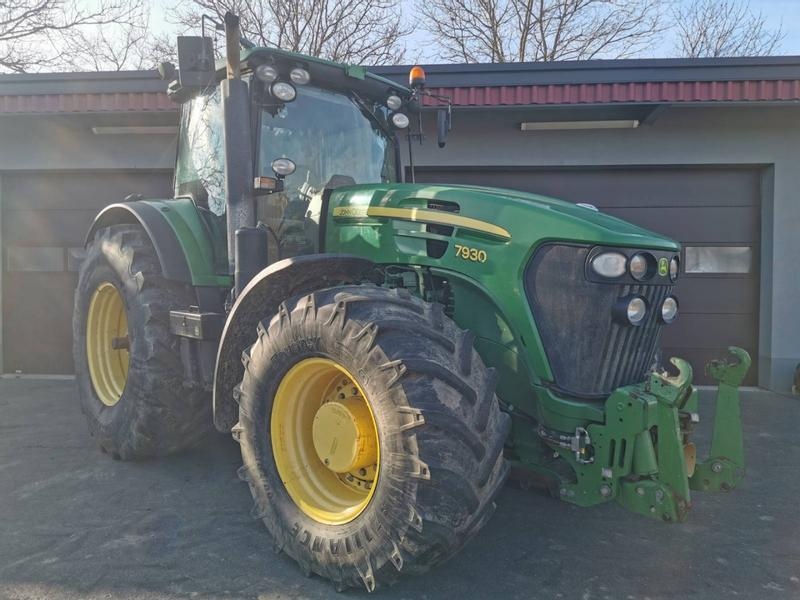 John Deere 7930 tractor 49 000 €