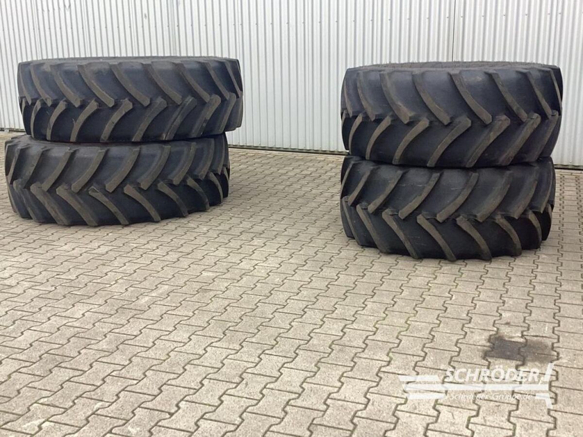 E-FARM: Mitas kompletträder 600/65 r28 + 650/65 r42 - Koło i gąsienica - id SKFV8G5 - 6851 € - Rok produkcji: 2021 - Niemcy