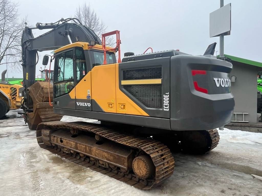 VOLVO ec 300 e Crawler excavator €91,691