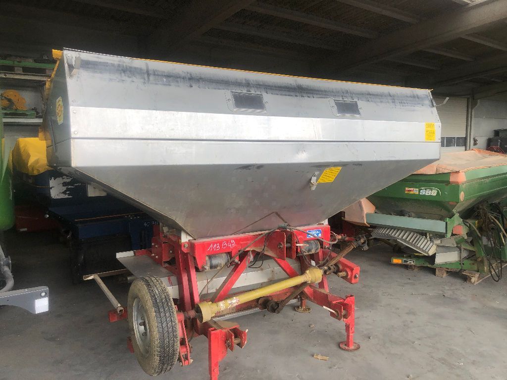 E-FARM: Bogballe bredal - Rozsiewacz nawozów - id ARFDRQS - 9000 € - Rok produkcji: 2003 - Francja