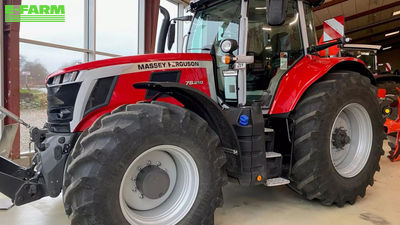 E-FARM: Massey Ferguson 7S.210 Exclusive - Tractor - id HWBRTP8 - €157,327 - Year of construction: 2023 - Engine hours: 115,Engine power (HP): 210,Denmark
