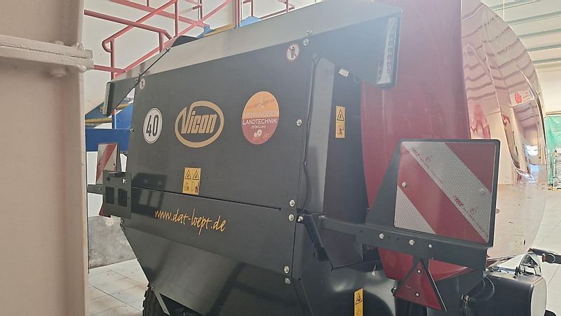 Vicon RF 4325 SC 14 Baler €44,500