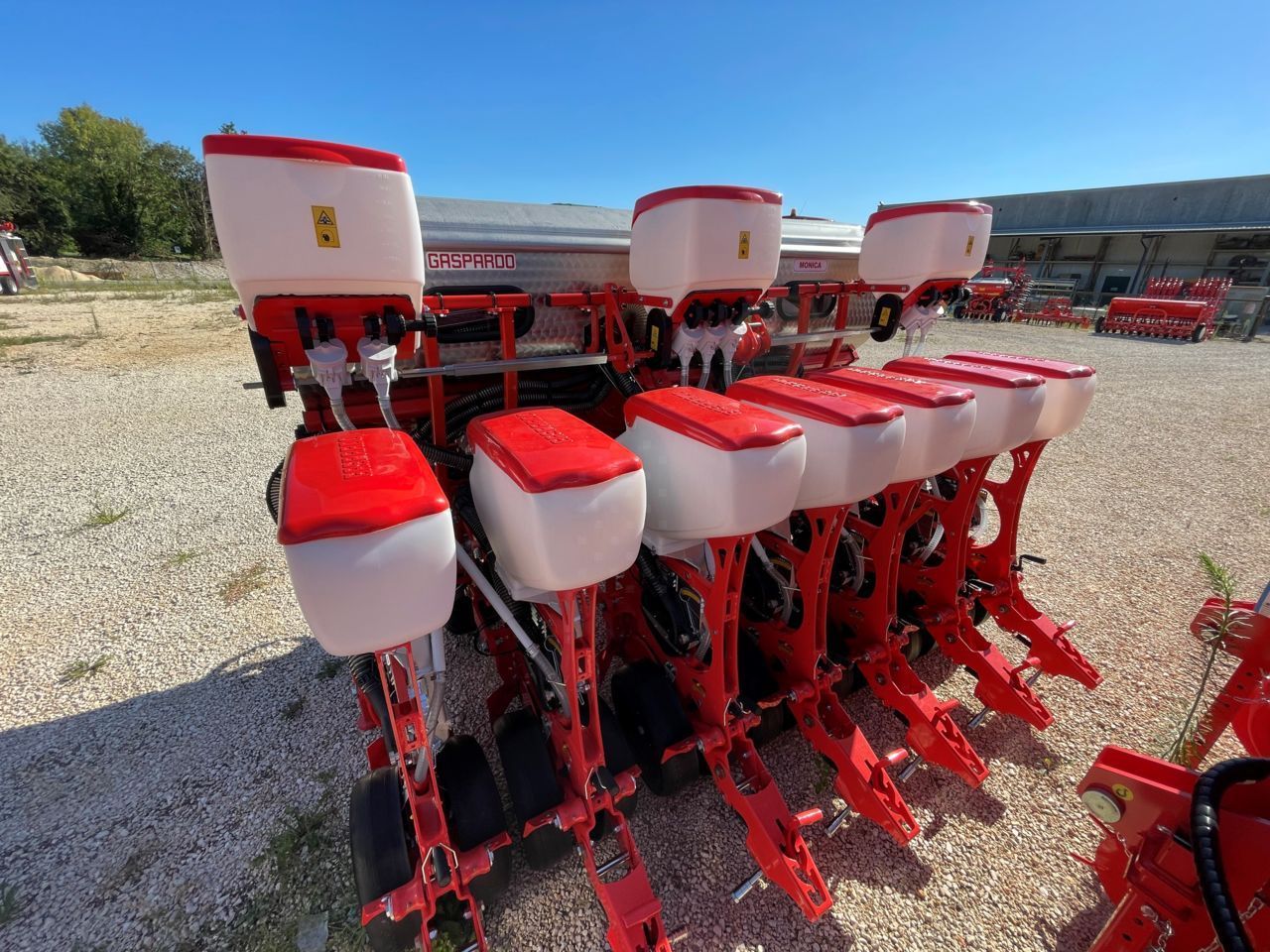 E-FARM: Gaspardo seminatrice monica 7 file meccanica - Seminatrice di precisione - id JWITTAL - 31.262 € - Anno di costruzione: 2025 - Italia