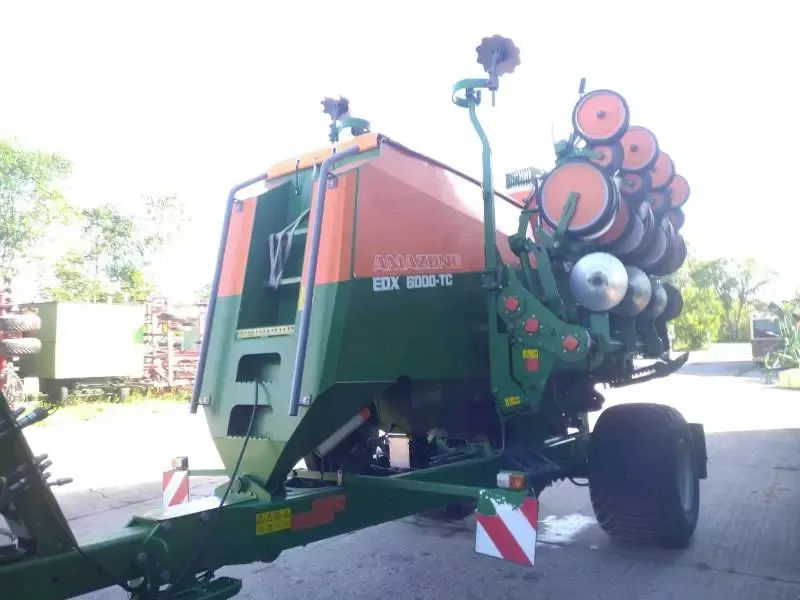 E-FARM: Amazone EDX 6000 TC - Præcisionssåning - id PZRT4IZ - 19.800 € - Produktionsår: 2011 - Tyskland