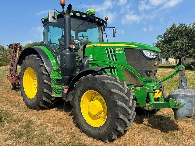 John Deere 6195 R Tractor €71,779