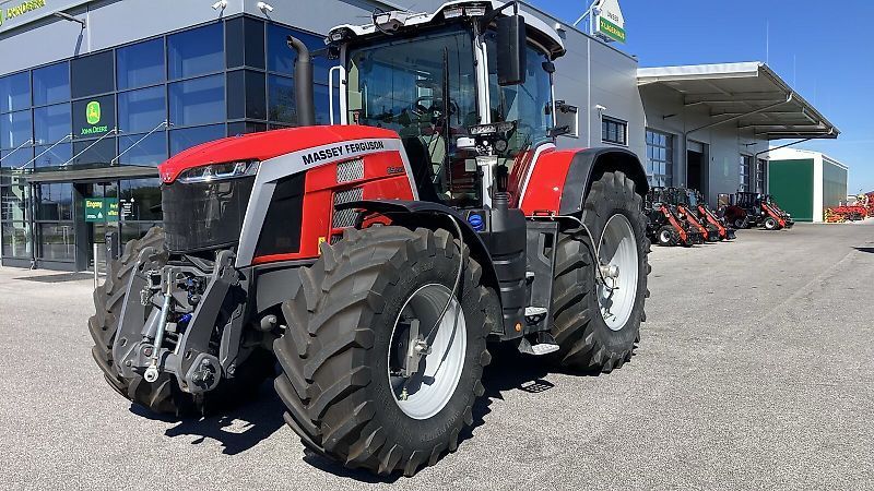 E-FARM: Massey Ferguson 8S.225 - Tractor - id UBHHUEG - €94,900 - Year of construction: 2021 - Engine hours: 1,571,Austria