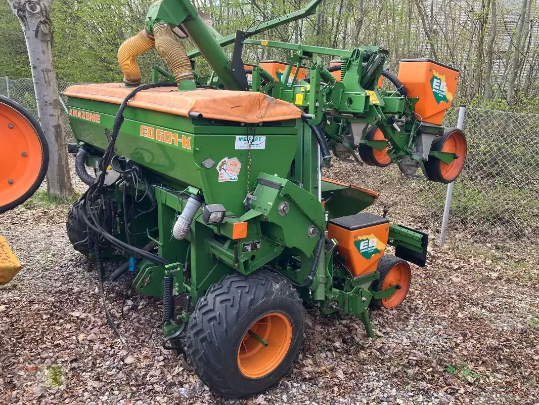 E-FARM: Amazone ed 602 k - Precision drill - id RZZMCJH - €6,700 - Year of construction: 2001 - Germany
