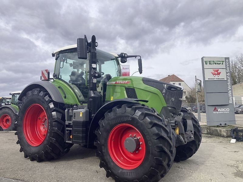 Fendt 724 Vario Power Plus Tractor €199,500