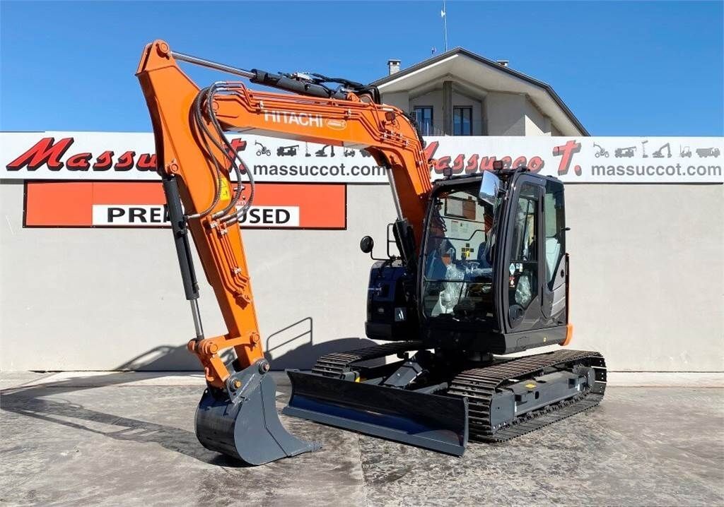 E-FARM: Hitachi zx85us-6 - Mini-pelle - id TAZRNW3 - Année: 2021 - Italie
