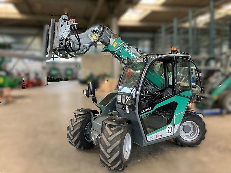 KRAMER KT144 Телескопический погрузчик 53 000 €