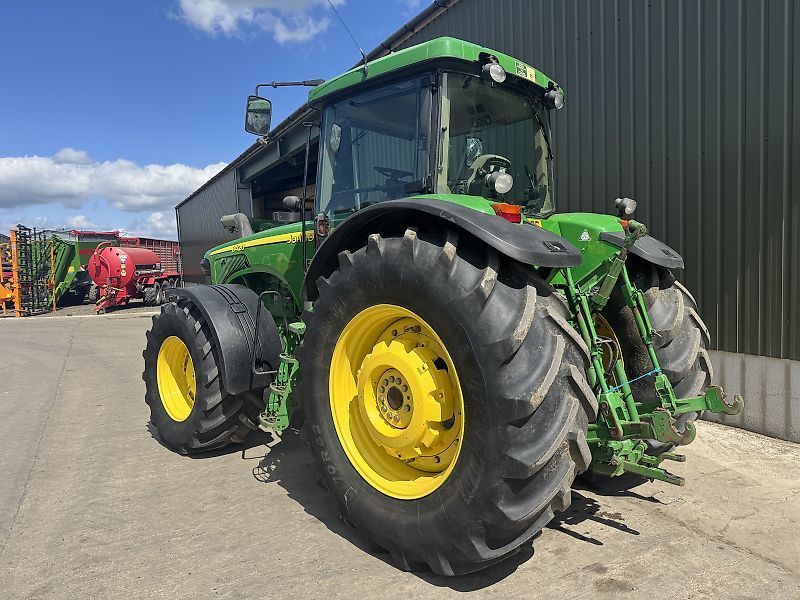 E-FARM: John Deere 8420 - Traktor - id FIWG6MF - 87 292 € - Rok produkcji: 2006 - Motogodziny: 6130,Moc silnika: 270,Zjednoczone Królestwo