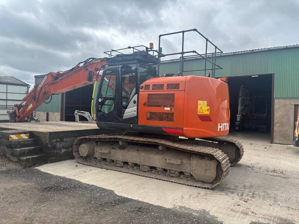 Hitachi zaxis 225 usr lc Excavadora de orugas